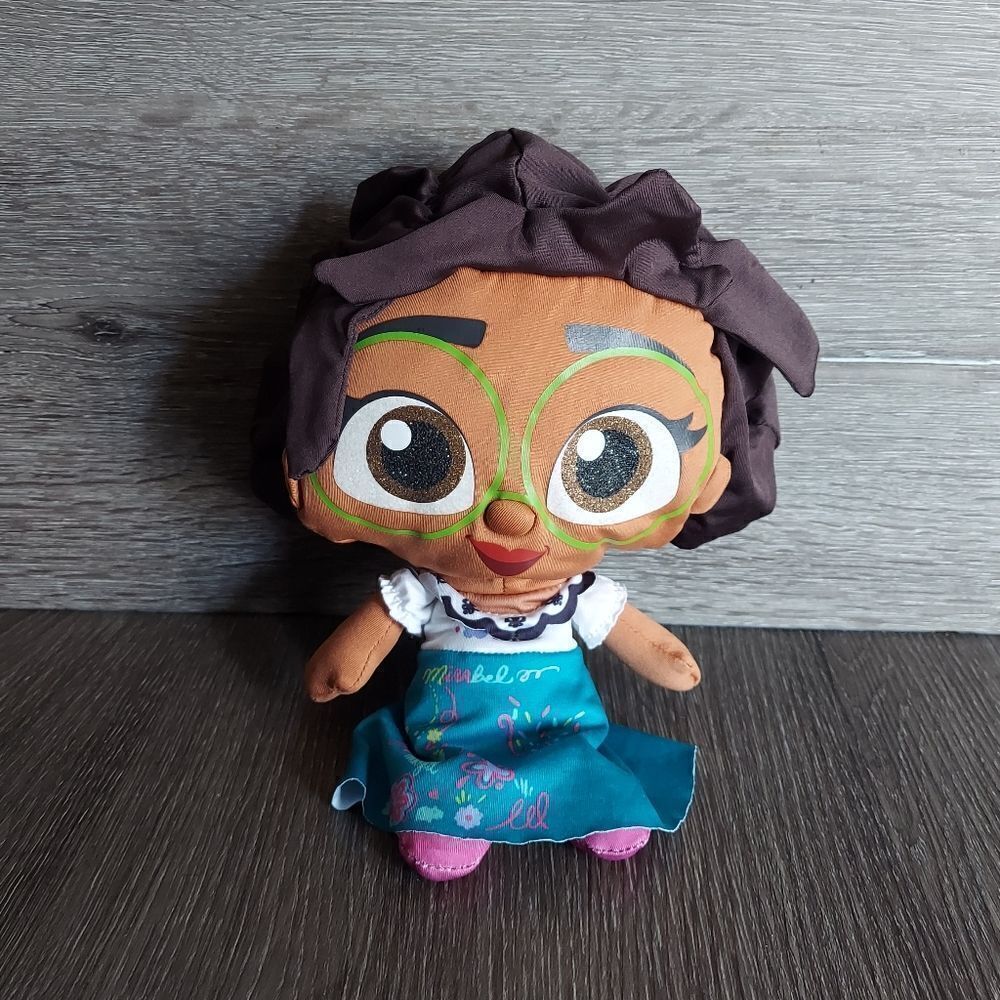 Mirabel Disney Doorables Puffables Plush Encanto